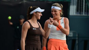 Luisa Stefani e Timea Babos vão às quartas nas duplas do SP Open