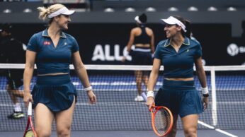 Luisa Stefani busca final de duplas neste sábado